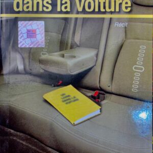 UN LIVRE DANS LA VOITURE